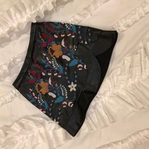 LAUNDRY faux leather embroidered skirt